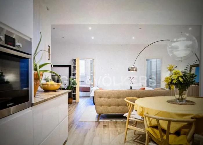 Modernist Apartment In The Hear Of Barcelona, Unit 3